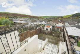 3 bedroom, Terraced House for sale