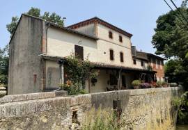 Super Watermill with mill house and cottage with water rights, under an hour to Toulouse Blagnac