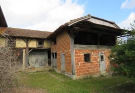 Old house for sale, 7 rooms - Masseube 32140