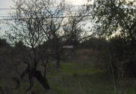 Urban land with 21.8 hectares located on the connection between the A22 and the city center of Tavira