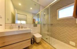 1+2 bedroom Semi-detached Vila in Brand New The Valley Resort - Algarve