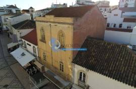 Urban Building for Commerce in the center of Albufeira for sale