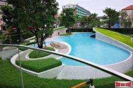 Ideo O2 - Studio in Excellent Condition with Pool View for Sale in Bang Na