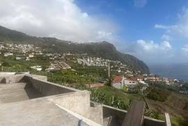 3 bedroom villa, under construction Arco da Calheta