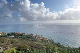 3 bedroom villa, under construction Arco da Calheta