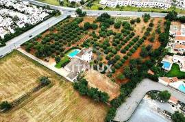 Fantastic Investment Opportunity - Plot to develop a Luxury Hotel and Accommodation, close to the Sea  in Cabanas de Tavira