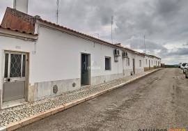 3 bedroom villa located in São Romão/Ciladas, Vila Viçosa with a private gross area of 201.5m2