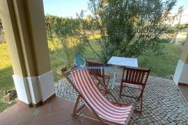 1 bedroom apartment with garage and swimming pool located in Alporchinhos/Porches for sale