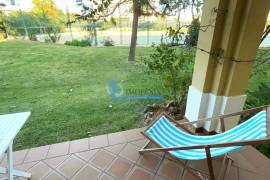 1 bedroom apartment with garage and swimming pool located in Alporchinhos/Porches for sale