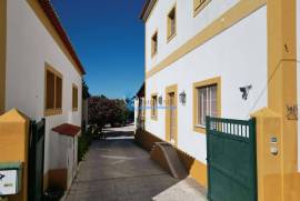 Invest in a fully functioning property in Central Portugal