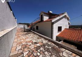 Charming villa located in Alenquer