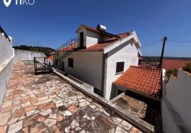 Charming villa located in Alenquer