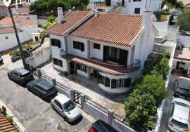 Charming villa located in Alenquer