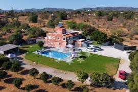 PECHÃO - VILLA - SWIMMING POOL - GARAGE - 10.000M2 OF LAND