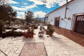 Traditional country house with swimming pool in Hondon de las Nieves