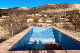 Traditional country house with swimming pool in Hondon de las Nieves