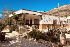 Traditional country house with swimming pool in Hondon de las Nieves