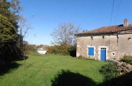 €39000 - Attractive Stone Cottage To Renovate