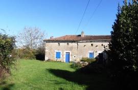 €39000 - Attractive Stone Cottage To Renovate