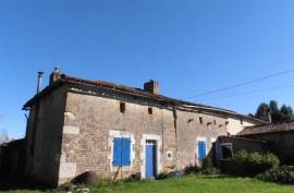 €39000 - Attractive Stone Cottage To Renovate