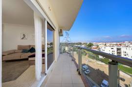 Comfortable and Well Maintained 2 Bedrooms - Ideal for Family - Portimão