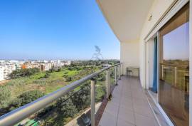 Comfortable and Well Maintained 2 Bedrooms - Ideal for Family - Portimão