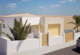 2 bedroom single storey house with swimming pool