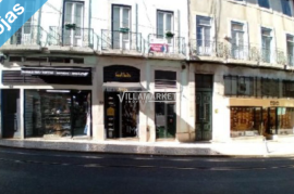 Shop with 28 m2 of the stall located in Chiado, a few meters from Praça Luís de Camões