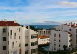 0 bedroom apartment with sea view in the center of Albufeira, 600m from the beach