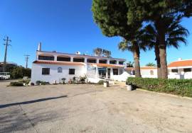 2 Star Hostel located in the Algarve - Porches