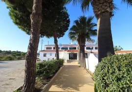 2 Star Hostel located in the Algarve - Porches