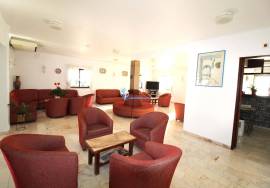 2 Star Hostel located in the Algarve - Porches