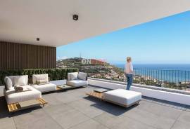 Atlantic Valley: Modernity, Comfort and Breathtaking Views in Câmara de Lobos