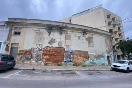 Building in ruins