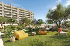 PRIVATE CONDOMINIUM IN FRONT OF THE RIVER IN QUINTA DA TRINDADE