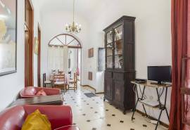 Fuseta, 5-bedroom traditional house in the heart of the village.