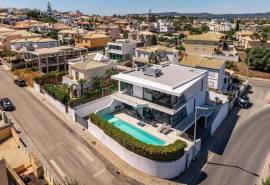 Faro – Modern 4-Bedroom Villa with views across Ria Formosa