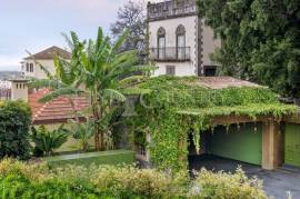 Luxury Property in Madeira – Stunning Views & Versatile Investment