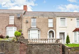 3 bedroom, Terraced House for sale