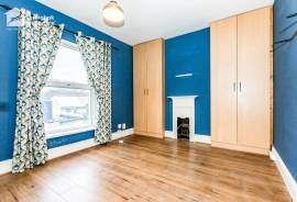 3 bedroom, Terraced House for sale