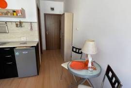 Nicely furnished studio, 28 sq.m., in Su...