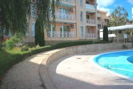 Pool view studio apartment, 30 sq.m., in...