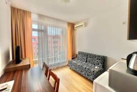 Pool view studio apartment, 30 sq.m., in...