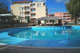 Pool view studio apartment, 30 sq.m., in...