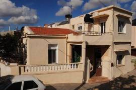 Spacious 3 Bedroom House in Neapolis Town - East Crete