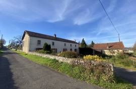 €159500 - Beautiful Village House close to Nanteuil en vallee