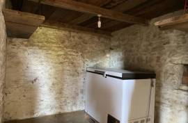 €159500 - Beautiful Village House close to Nanteuil en vallee