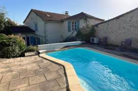 €259950 - Character Stone House For Sale With Swimming Pool In A Charente Village