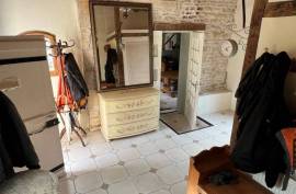 €259950 - Character Stone House For Sale With Swimming Pool In A Charente Village