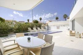 5 Bedrooms - Villa - Tenerife - For Sale